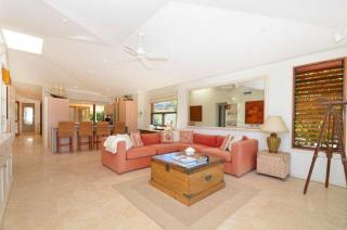 Andari Holiday Apartments - Sunshine Beach - 1