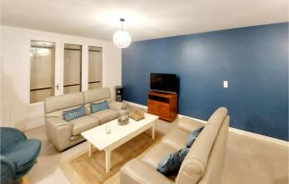 Awesome Home In Chey With Kitchen - 2