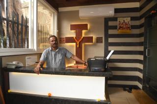 Hotel Triton - Near US Embassy - Hotel in Sion - Mumbai - 7