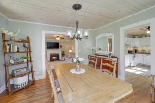 Idyllic Blue Ridge Mountain Home on 26-Acre Farm - Roan Mountain - 5