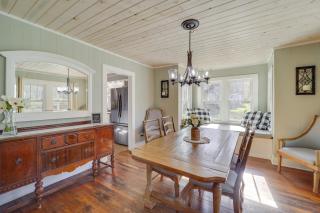 Idyllic Blue Ridge Mountain Home on 26-Acre Farm - Roan Mountain - 4