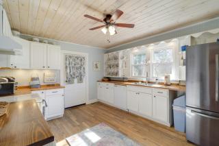 Idyllic Blue Ridge Mountain Home on 26-Acre Farm - Roan Mountain - 1