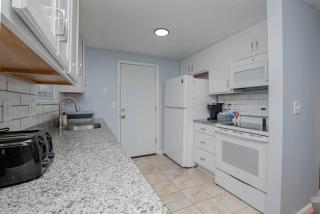 Inviting home with private fenced yard for pets - Mason - 2