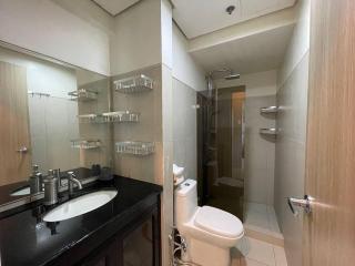 1BR Deluxe at Breeze Residences Manila Bay Sunset view near MOA - Manila - 1