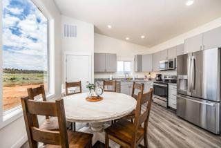 Peaceful modern stay with stars and red-rock views - Kanab - 1