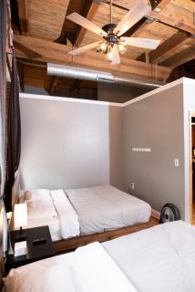 Georgia Street 4 Bedroom Condo Downtown!! - Indianapolis - 3
