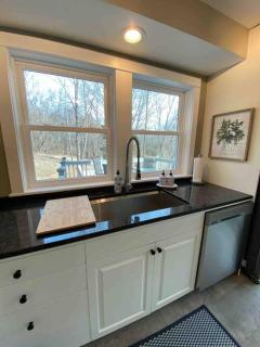 The Cottage @ Afton Mountain- Close to Wineries! - Afton - 3