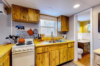 Bryson Chalet - Bryson City - 1