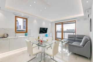Karolkowa 28 - Prestigious Apartment with Balcony by Renters Prestige - Varsavia - 9