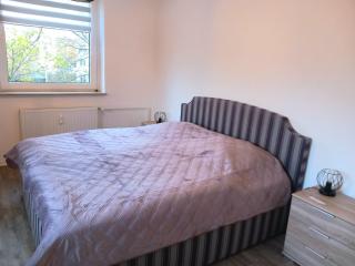 City Apartment Duisburg 2#Netflix &Wlan &Kingsize Bett & Kaffee Maschine & Central & 500m Innenhafen & 2 min U Bahn - Duisburg - 6