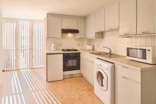 Host & Stay - King's Corner - 2