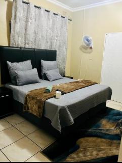 Executive Guesthouse - Vereeniging - 6