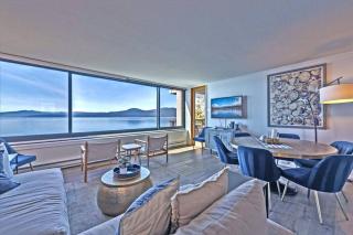 VIP Lakefront Condo Amazing Views Lakefront Pool and Pickleball Courts Excellent Location - Kings Beach - 0