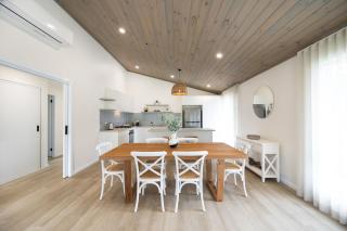 Free night on us this winter at Kaia's Beach Retreat - Mollymook - 1