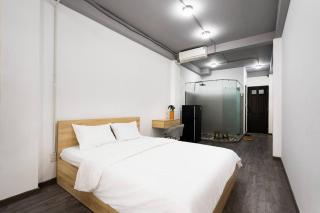 Glass-Walled Design Condo in D1 - Ho Chi Minh - 5