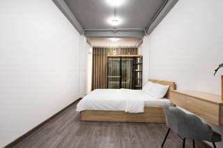 Glass-Walled Design Condo in D1 - Ho Chi Minh - 4