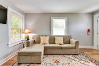 Stunning Charlotte Retreat about 2 Mi to City Center! - Charlotte - 7