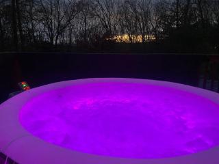 Pocono cabin with private pool at Shawnee Mtn - East Stroudsburg - 9