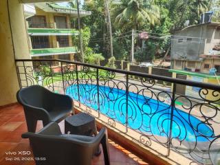 Ronne's 2BHK Apartment with Private Terrace near Baga Beach - 1