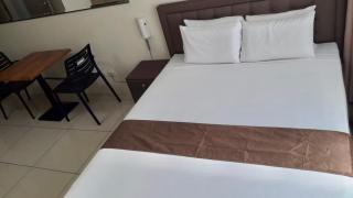 Studio unit at The Breeze Residence - Manila - 2