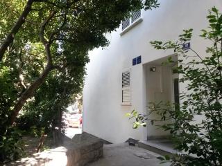 Mladena Apartment - 1