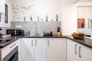 Renovated apartment near Acropolis - Athen - 6