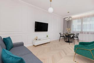 Lux Apartment Niemcewicza with AC & Balcony Warsaw Ochota by Noclegi Renters - Varsavia - 4