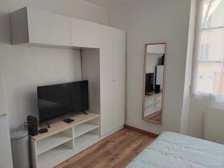 Le Lavoir - Studio centre ancien sur placette - Toulon - 5