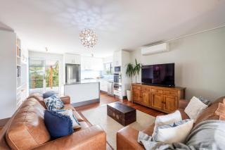 Captain's Haven - oceanstays - Yamba - 4
