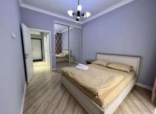 Приятные апартаменты в элитном комплексе - Almaty - 0
