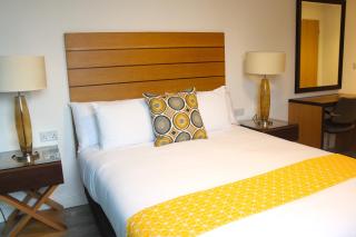 Maze apartments and rooms Free parking - Hull - 0