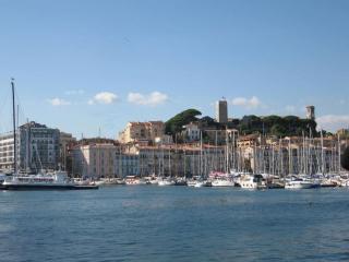 'Petite-maison' à droite Vieux port PALAIS - 3 ou 4 CH - 4 TV - 3 SDD - 2 wc indpdts - FIBRE - Pkgs - Cannes - 1