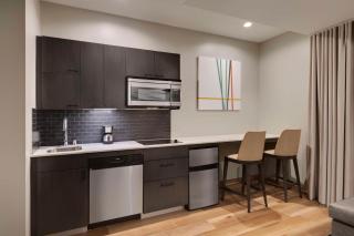 Hyatt House LAX Century Blvd - 2