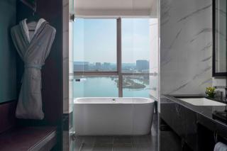 Hyatt Centric Lakeside Ningbo - 2