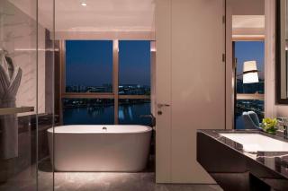 Hyatt Centric Lakeside Ningbo - 1