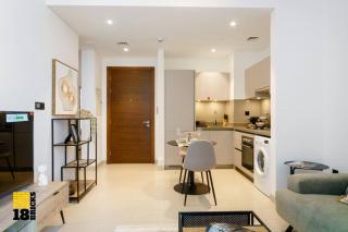 Sleek One Bed Sobha Vistas A1302 - Dubai - 5