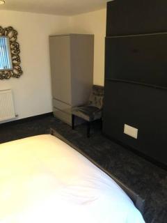 Entire 2 bed modern apartment - Nantwich - 2