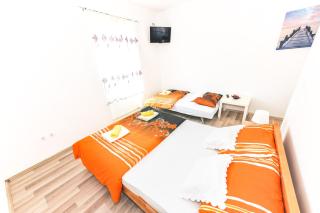 Apartments Cherry - Novalja - 2