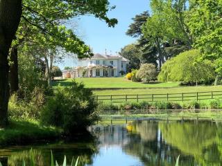 Denham Mount - Buckinghamshire - 0
