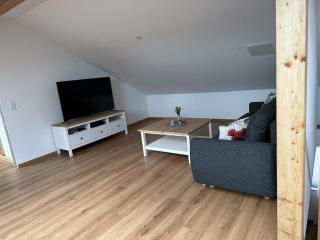 5-Zimmer-Maisonette Wohnung - - 4