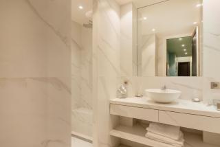 Paris Wagram Design Residence - 8