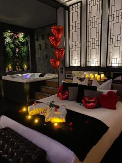 Loveroom intimiste et haut de gamme à 30 min de Toulouse - - 3