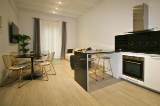 Stylish & New Poblenou Apartment with Jacuzzi, Sleeps 4, Rooms 2 - Barcelone - 9