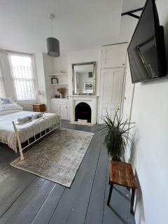 Pretty studio, 2 minutes to beach! Self-contained. - Brighton & Hove - 4