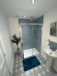 Modern stylish studio flat near Leigh on sea. - Hadleigh - 2