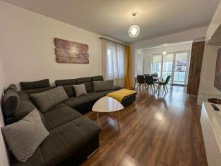 Holiday Apartment - Ghimbav - 6