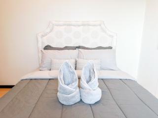 Avant Spacious Sanctuary with the best view in BGC - Manila - 4