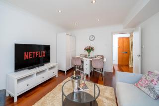Deluxe 2Bed Duplex Apartment & parking - Londra - 9