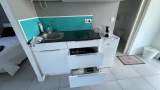 Grand studio dans villa avec garage - 1