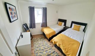 2 Bed Spacious Apartment, Sleeps 5, Free Wifi, Free Parking, Amenities Nearby, Good Transport Links Nearby, Contractors and Holidays - Harlow - 9